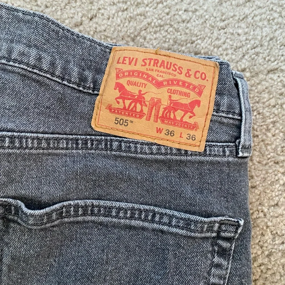 Levi’s Men's 505 Regular‎ Fit Stretch Jeans